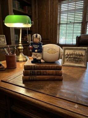 Vintage Napcoware Little Pro Football Player Desk Caddy Pen Holder Japan C-6517